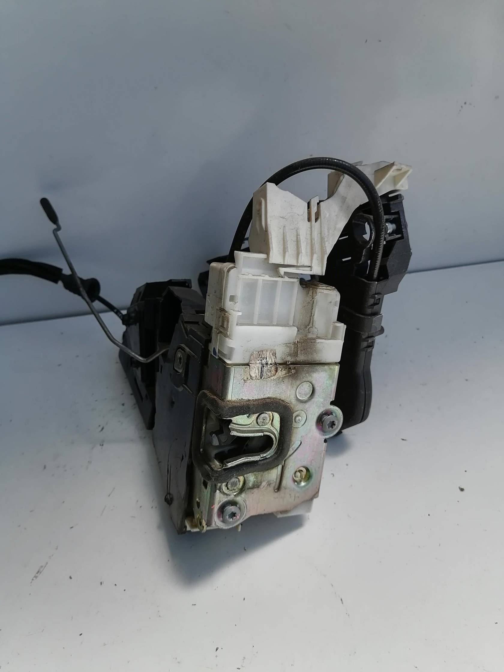 Serratura porta post. sx.